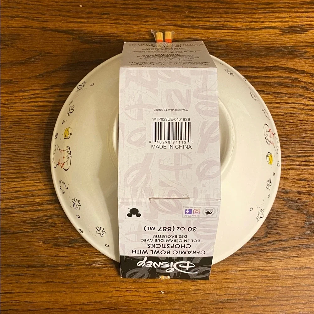 Disney Winnie the Pooh Ceramic Ramen Bowl 30oz Chopsticks Silver Buffalo NWT